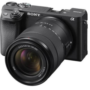 Sony Alpha a6400 Mirrorless Camera with 18-135mm Lens
